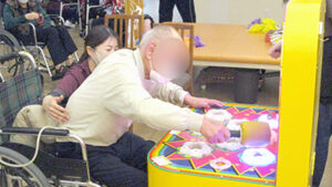 デイホーム孫の手・宮ひがし　端午の節句イベントの様子