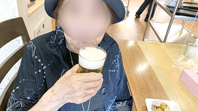 デイホーム孫の手・こまいぎ 夏祭り~沖縄三線演奏会~の様子