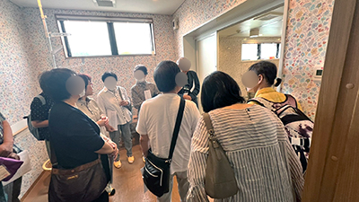 デイホーム孫の手・おおた　鴻巣市民生委員様ご視察の様子