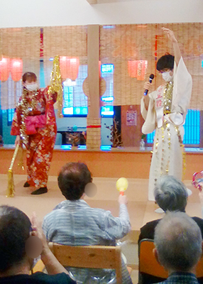 デイホーム孫の手・あらまき 敬老会の様子
