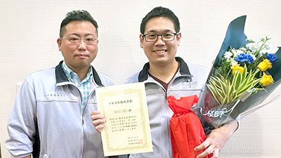 デイホーム孫の手・あしかが 永年勤続表彰の様子