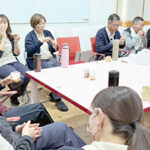 株式会社孫の手本社 職員交流イベント「お菓子ケーション」の様子