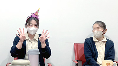 株式会社孫の手本社 職員交流イベント「お菓子ケーション」の様子