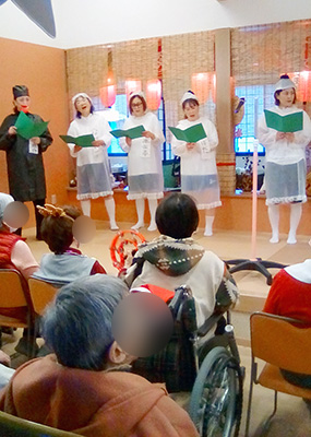 デイホーム孫の手・あらまき　年納め！クリスマス会の様子