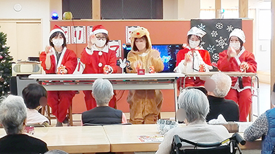 デイホーム孫の手・かさかけ　クリスマス会＆忘年会の様子
