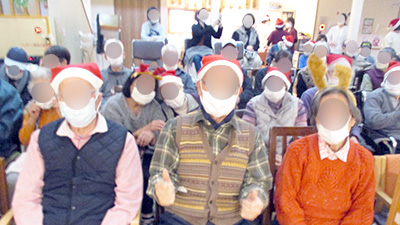 デイホーム孫の手・宮ひがし　クリスマス会の様子